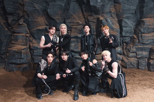 Stray Kids' 'RUN IT' Tops iTunes Charts in 41 Countries After June 24 Release