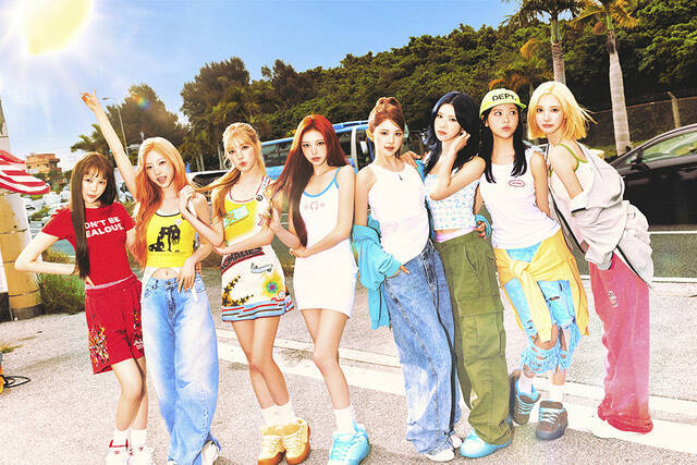 Hearts2Hearts Praised for Innovative Choreography in 'Lemon Tang'