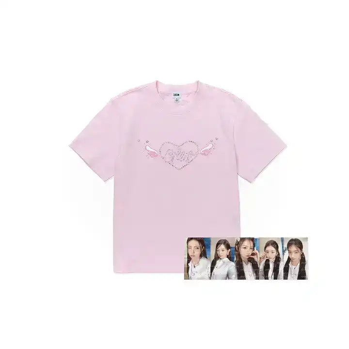 【美品】ILLIT GLITTER DAY IN SEOUL T-shirt M ILLIT - 2025 ILLIT Glitter Day In Seoul Official MD – Oppa Store